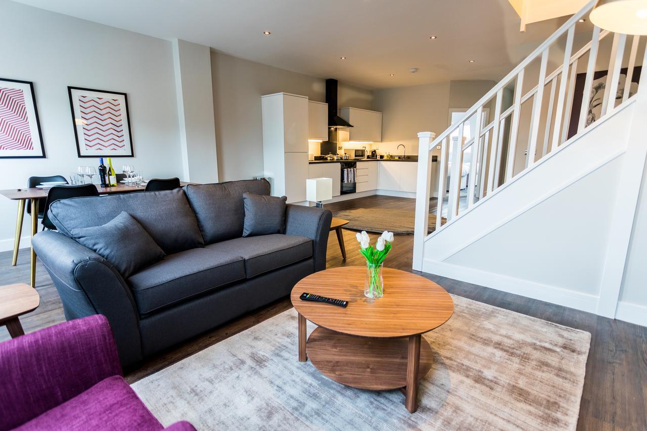 Suite Life Serviced Apartments - Old Town Swindon Eksteriør billede