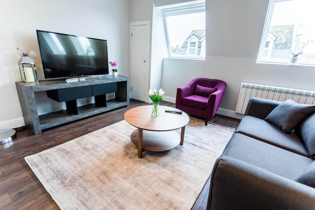 Suite Life Serviced Apartments - Old Town Swindon Eksteriør billede