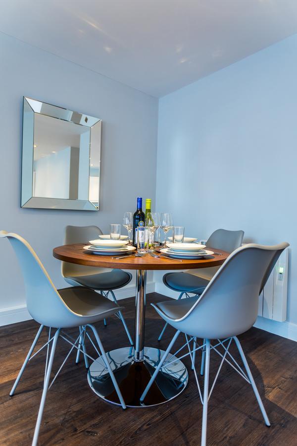 Suite Life Serviced Apartments - Old Town Swindon Eksteriør billede