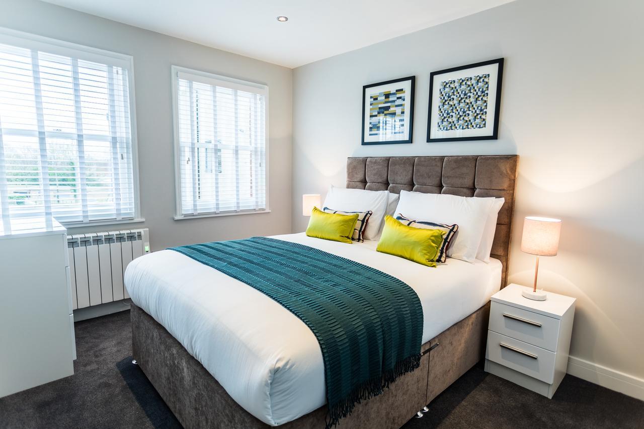 Suite Life Serviced Apartments - Old Town Swindon Eksteriør billede