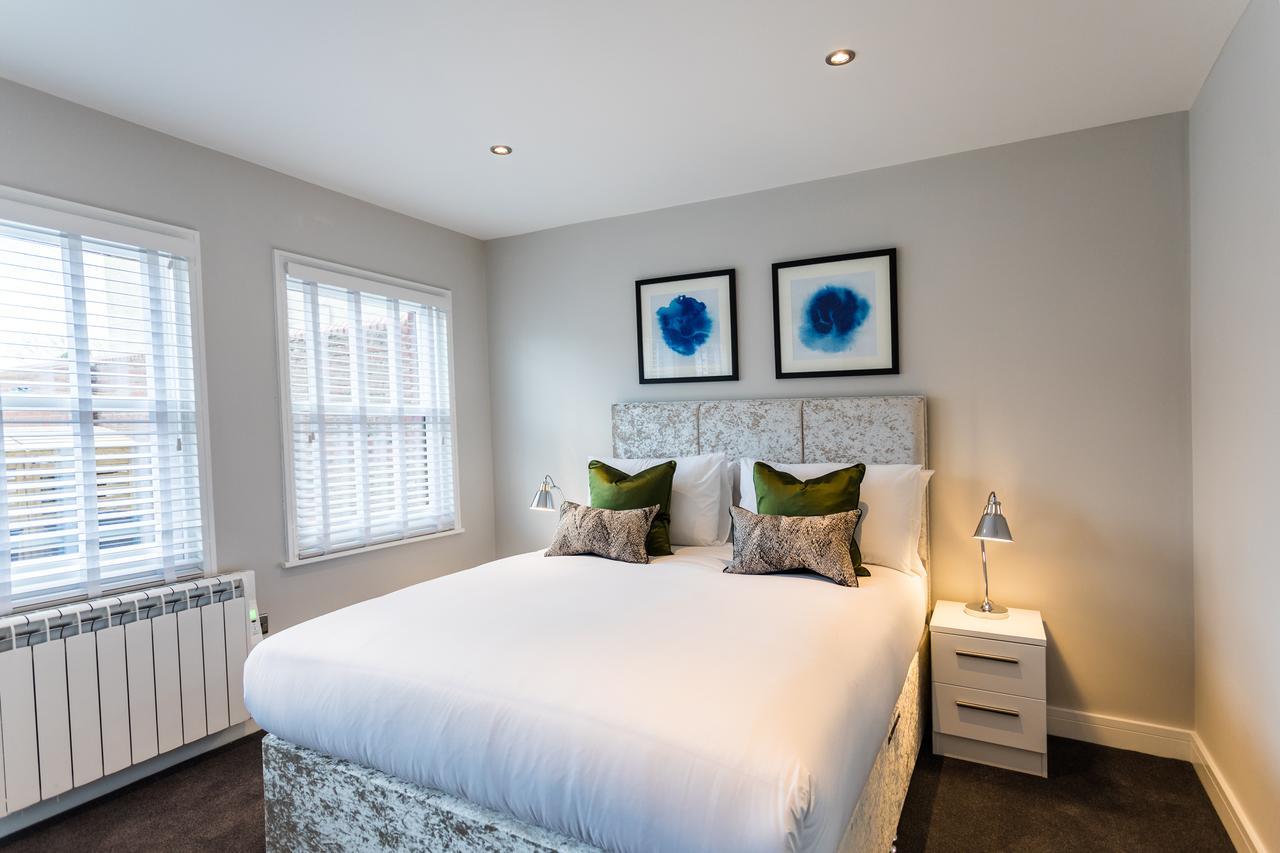 Suite Life Serviced Apartments - Old Town Swindon Eksteriør billede