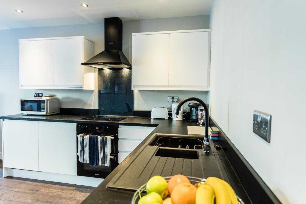 Suite Life Serviced Apartments - Old Town Swindon Eksteriør billede